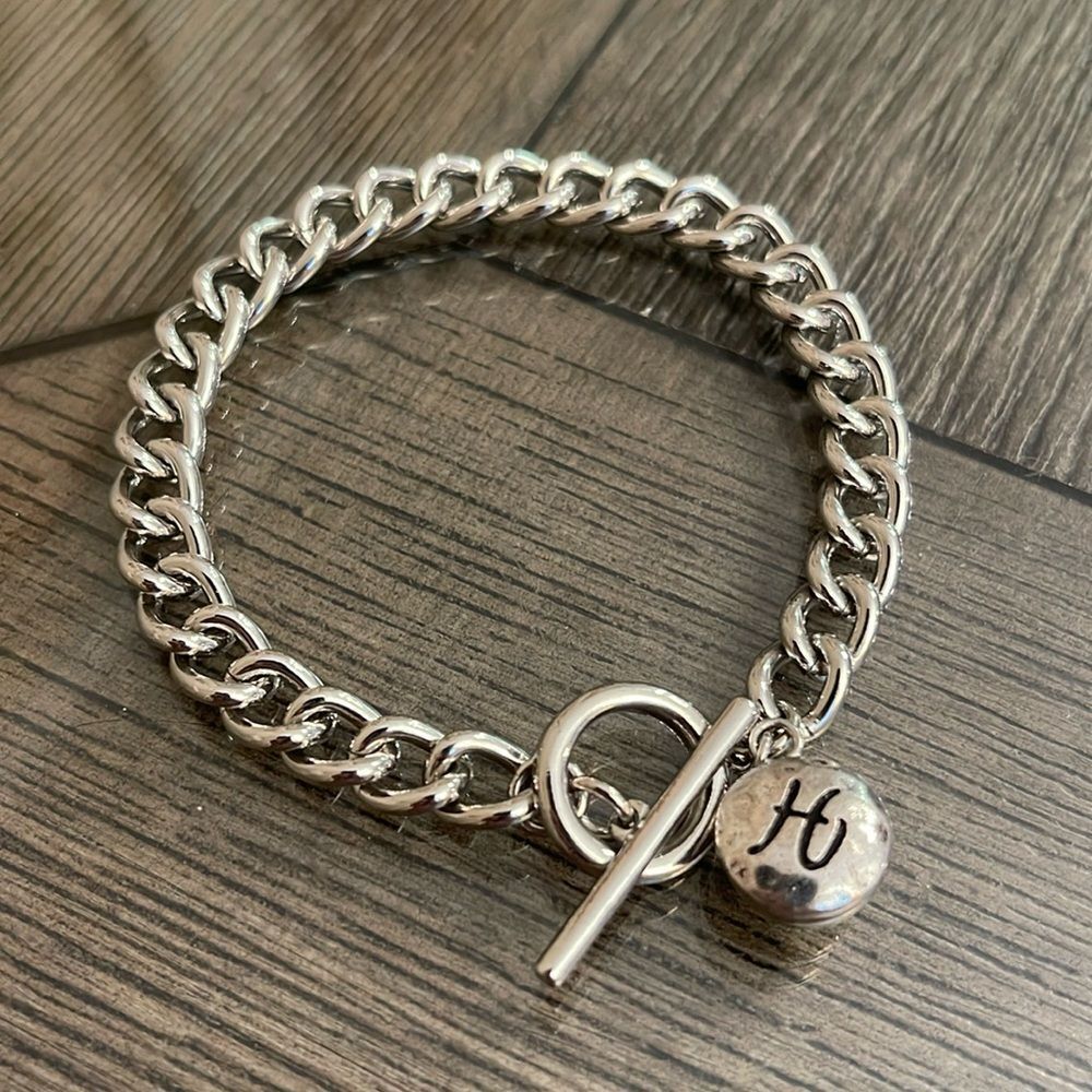 Vintage Silver-tone Chain Link Bracelet with H Initial Charm with Toggle Clasp